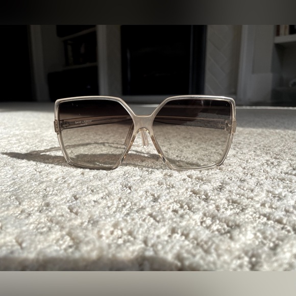 SAINT LAURENT BETTY sunglasses, never worn!! - Picture 4 of 4